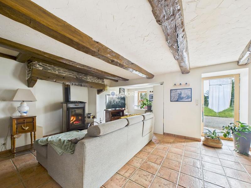 Maison en pierre - 211 m² - 10 pièces