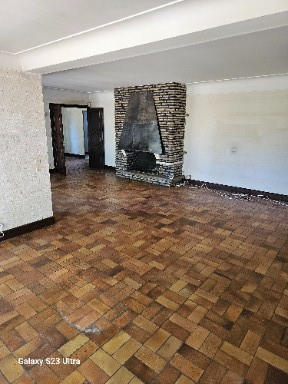 Maison - 220 m² - 10 pièces