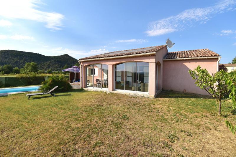 Maison - 104 m² - 4 pièces