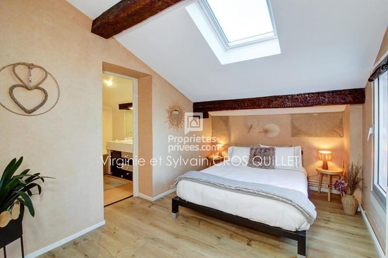 Appartement - 92 m² - 5 pièces