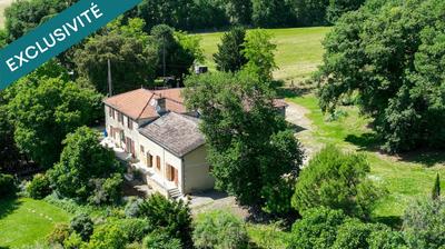 Maison - 223 m² - 13 pièces