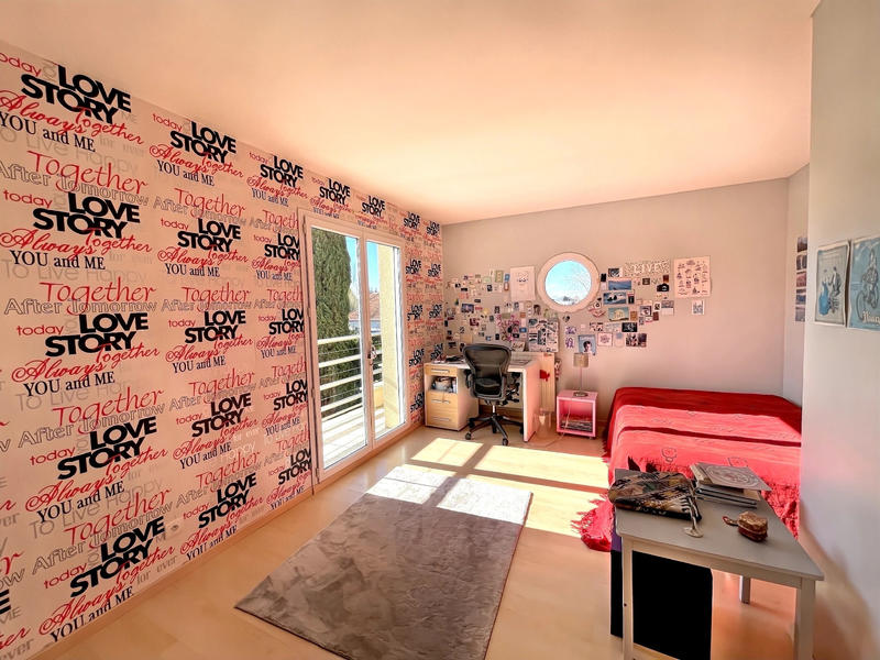 Maison - 197 m² - 8 pièces