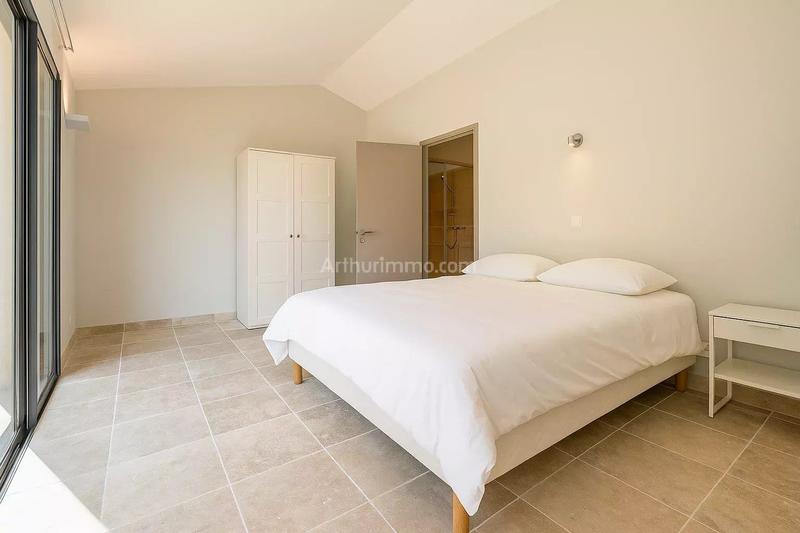 Maison - 168 m² - 7 pièces