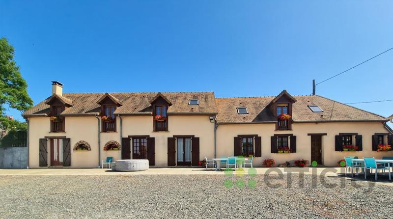 Maison - 180 m² - 7 pièces