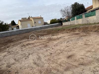 Terrain constructible - 918 m²