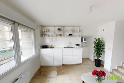 Appartement - 65 m² - 5 pièces