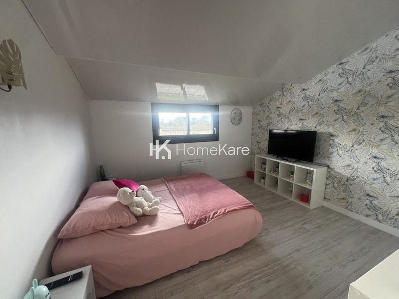 Maison - 280 m² - 9 pièces