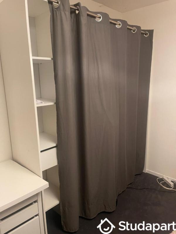 Chambre - 25 m² - 1 pièce