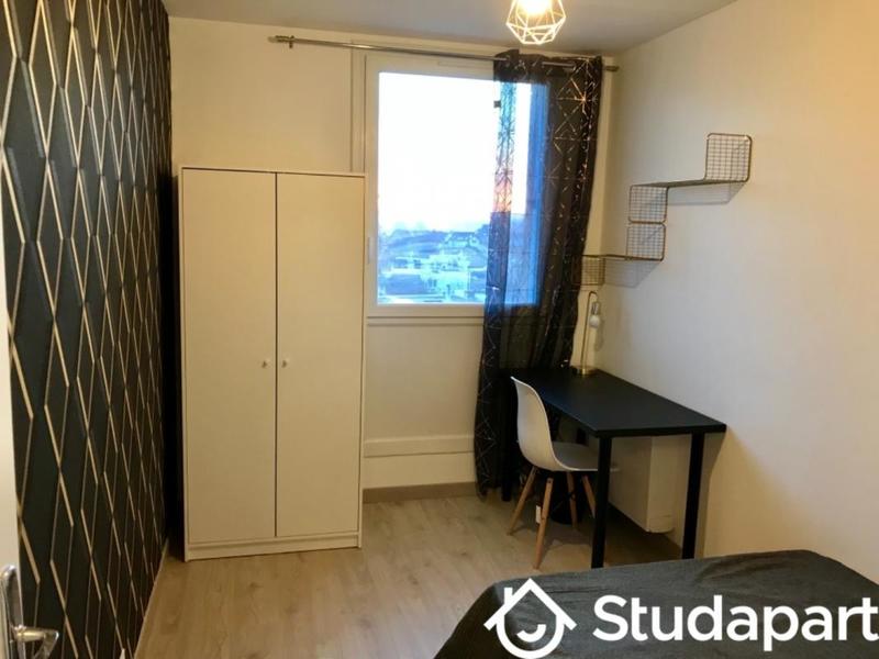 Chambre - 9 m² - 1 pièce