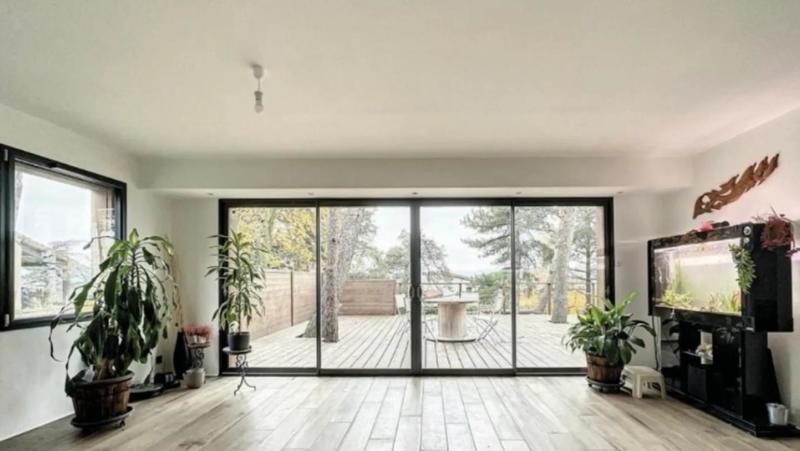 Maison - 175 m² - 7 pièces