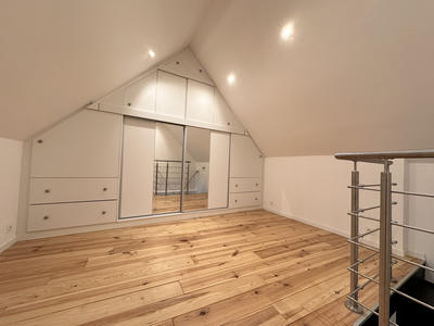 Maison - 161 m² - 8 pièces