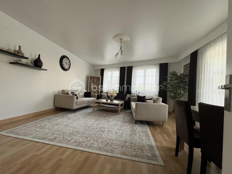 Pavillon - 120 m² - 5 pièces