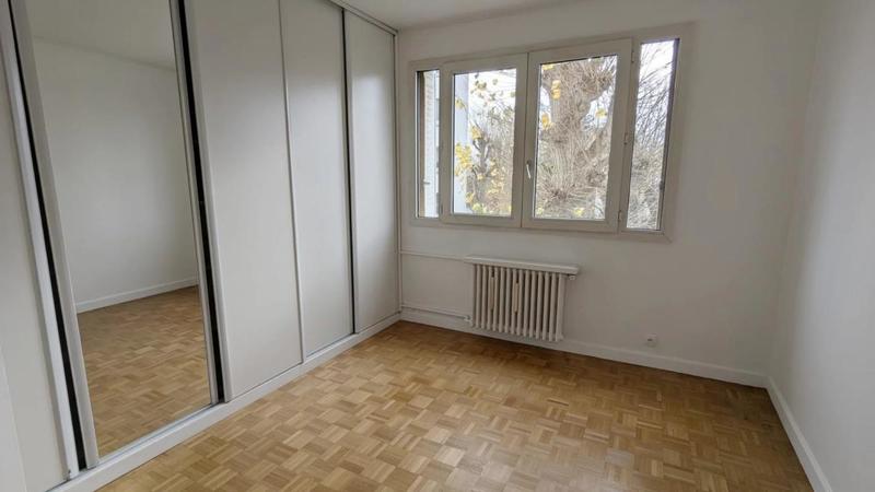 Appartement - 84 m² - 4 pièces