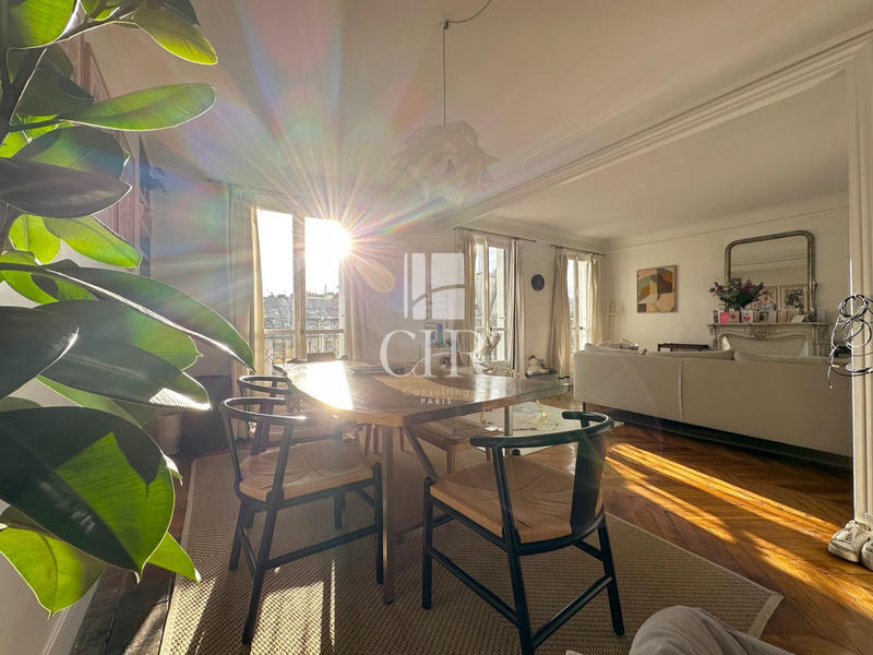 Appartement - 80 m² - 3 pièces