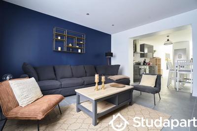 Chambre - 11 m² - 1 pièce