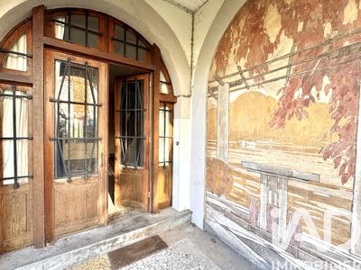 Maison - 266 m² - 11 pièces