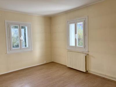 Maison - 122 m² - 6 pièces