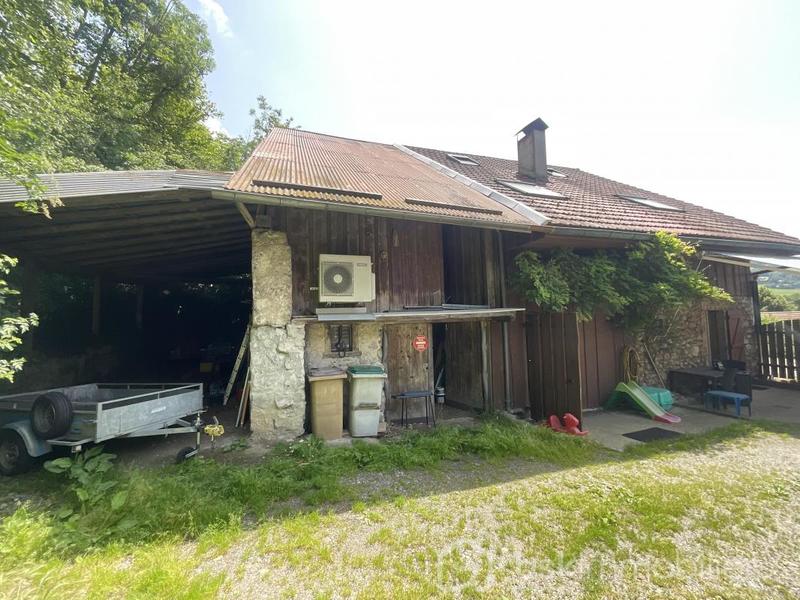 Corps de ferme - 222 m² - 7 pièces