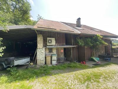 Corps de ferme - 222 m² - 7 pièces