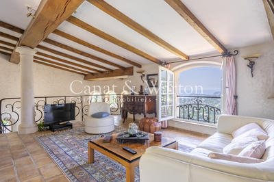 Villa - 240 m² - 7 pièces