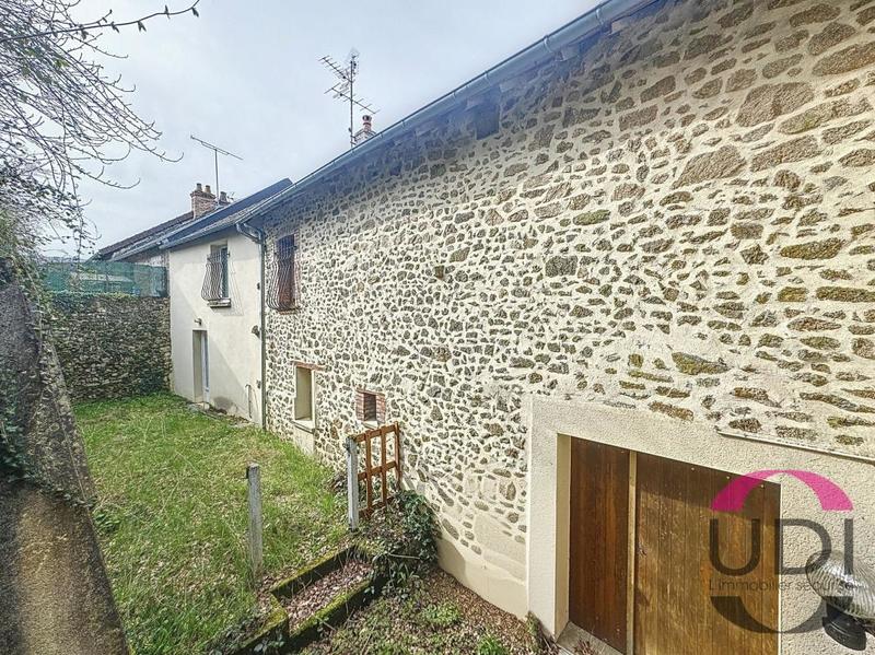 Maison - 104 m² - 4 pièces