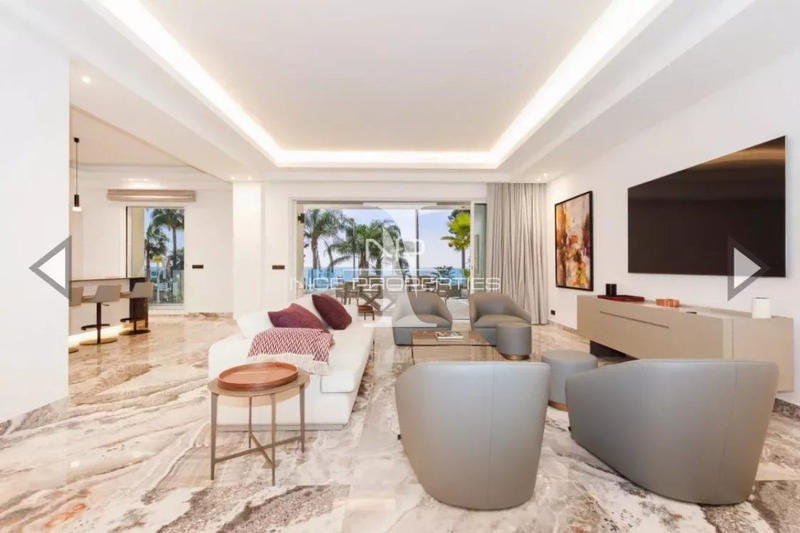 Appartement - 220 m² - 4 pièces