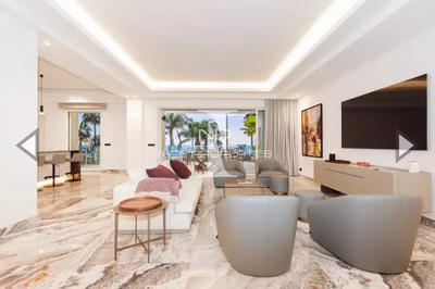 Appartement - 220 m² - 4 pièces