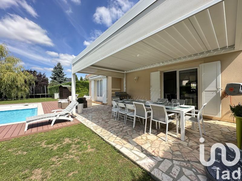 Maison - 147 m² - 8 pièces