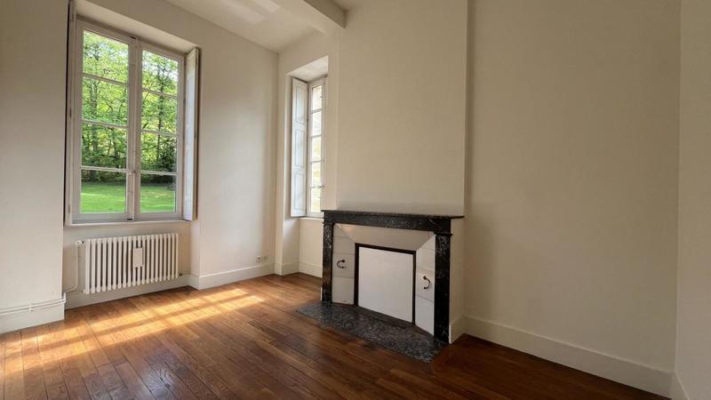 Appartement - 100 m² - 4 pièces