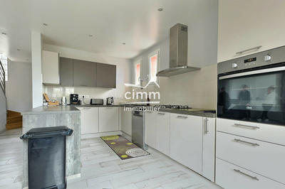 Maison - 148 m² - 6 pièces