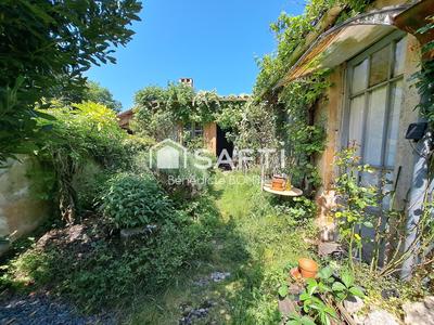 Maison de ville - 220 m² - 6 pièces