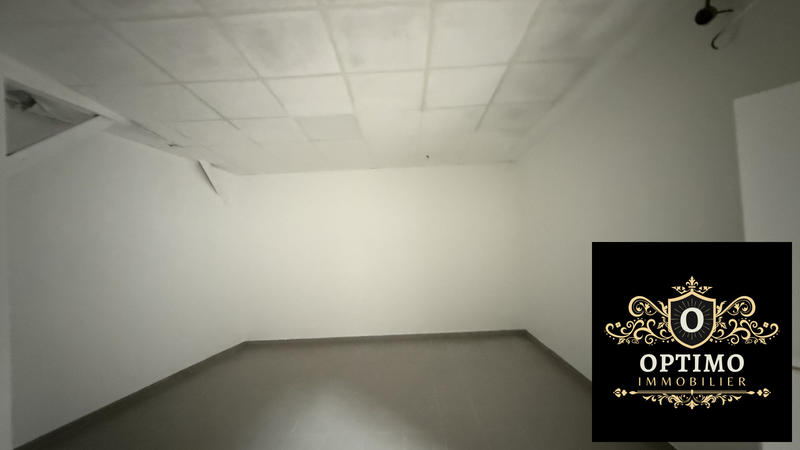 Fonds de commerce - Local commercial - 380 m²