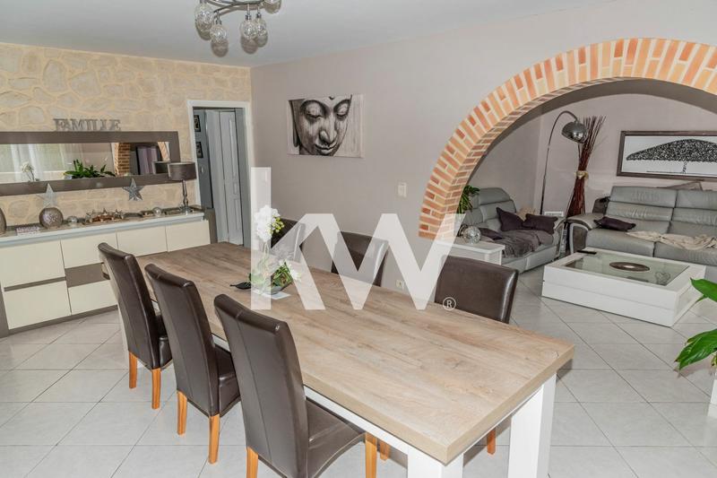 Maison - 127 m² - 6 pièces