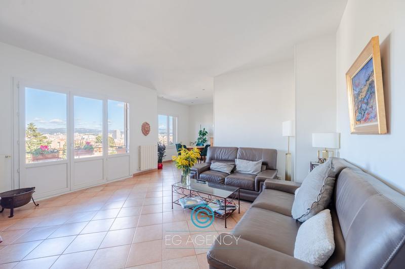 Appartement - 103 m² - 4 pièces