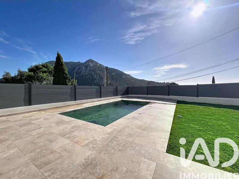 Maison - 121 m² - 4 pièces