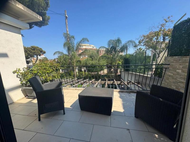 Villa - 200 m² - 5 pièces