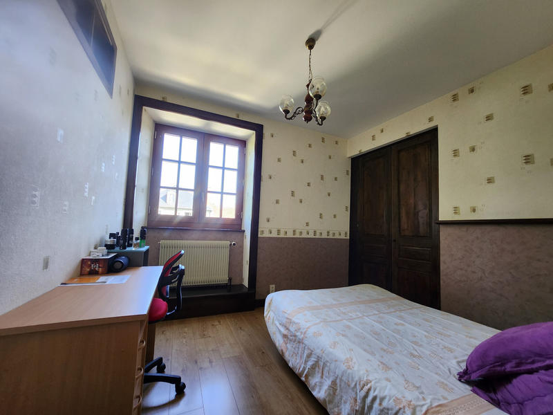 Maison - 95 m² - 5 pièces