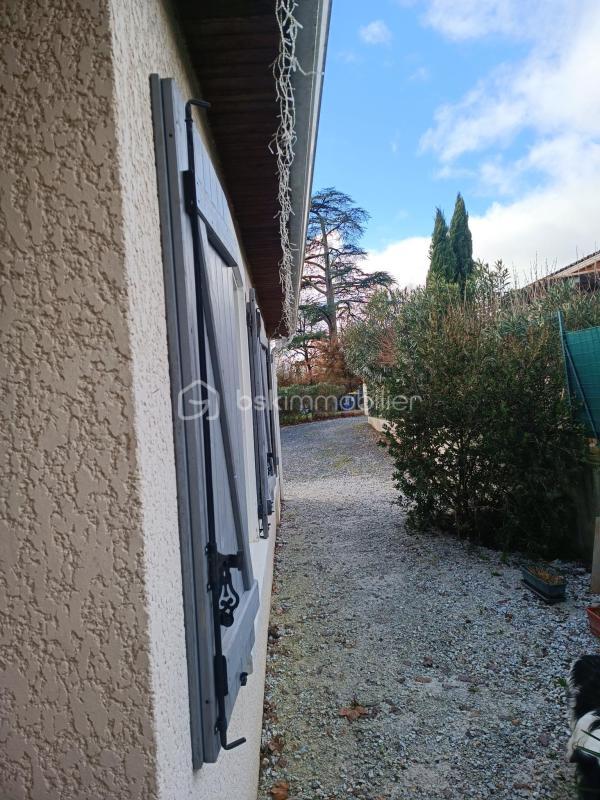 Pavillon - 130 m² - 5 pièces