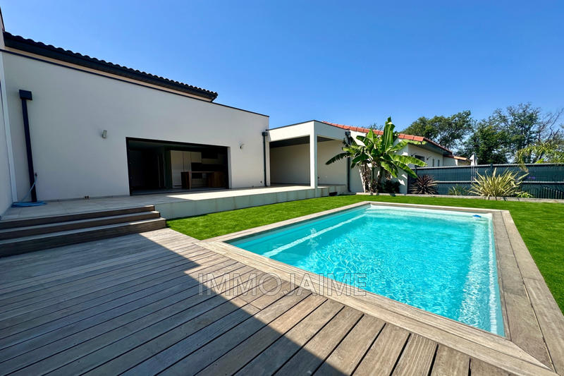 Villa - 111 m² - 4 pièces
