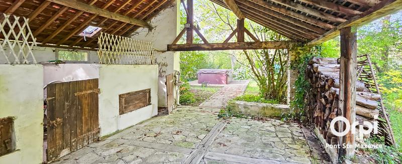 Maison - 323 m² - 6 pièces