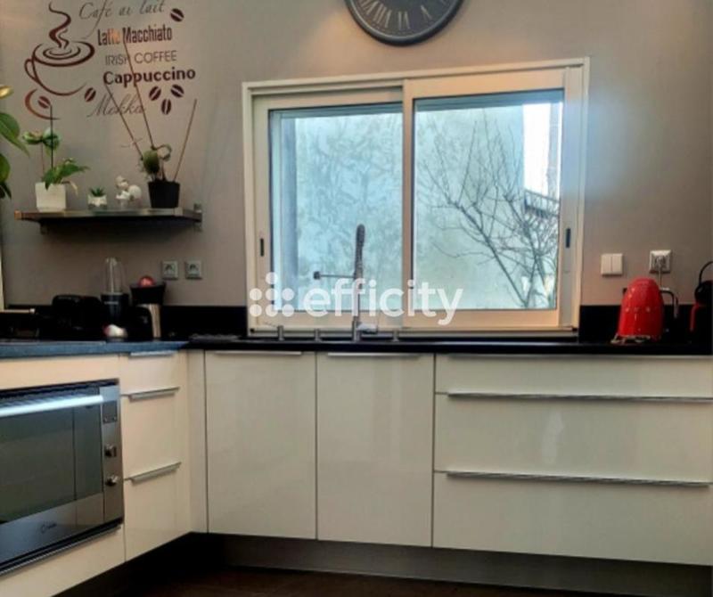 Maison ancienne - 200 m² - 5 pièces