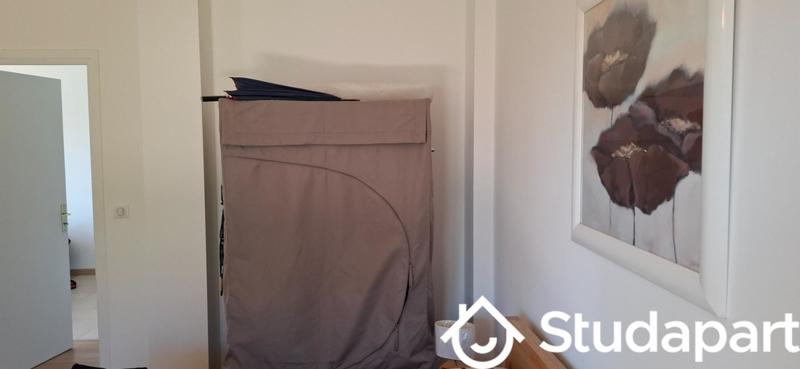 Chambre - 17 m² - 1 pièce