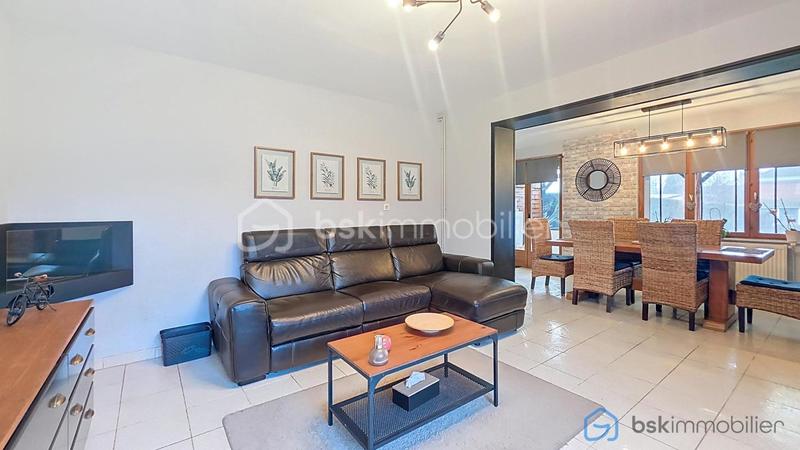 Maison traditionnelle - 105 m² - 7 pièces