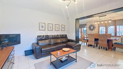 Maison traditionnelle - 105 m² - 7 pièces