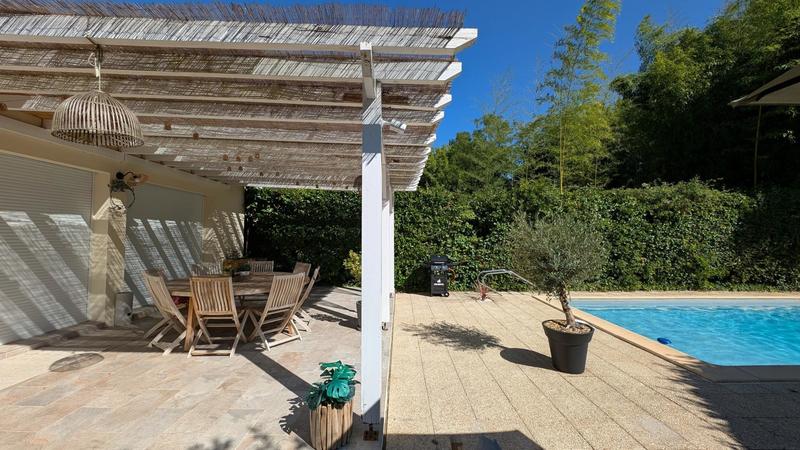 Maison - 187 m² - 5 pièces