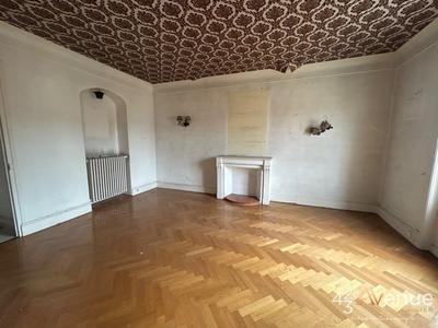 Appartement - 83 m² - 3 pièces