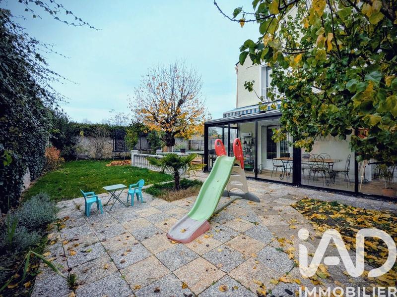 Maison - 97 m² - 6 pièces