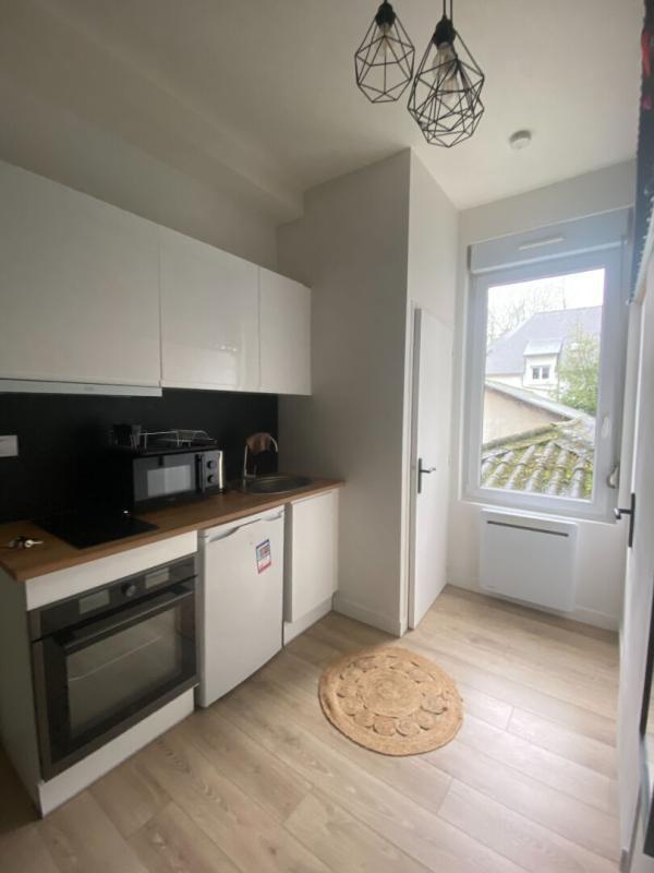 Studio - 9 m² - 1 pièce