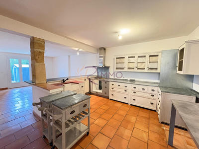 Appartement - 97 m² - 3 pièces