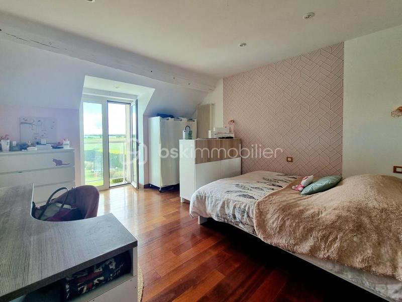 Maison en pierre - 245 m² - 8 pièces